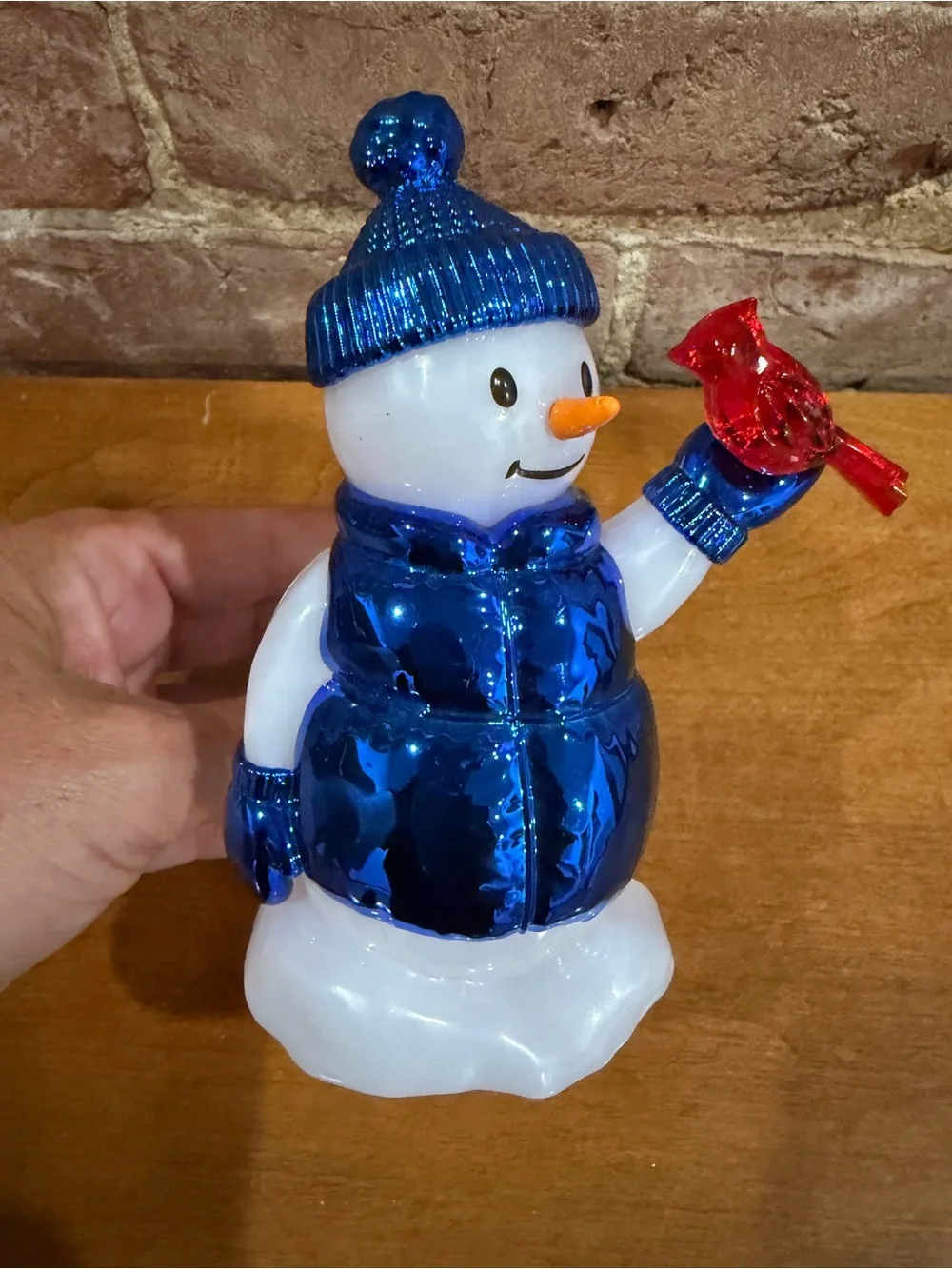 Bath & Body Works Blue Coat Snowman with Red Cardinal wallflower holiday plug in